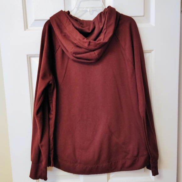 *5 for $20* Maroon hoodie - Picture 8 of 10